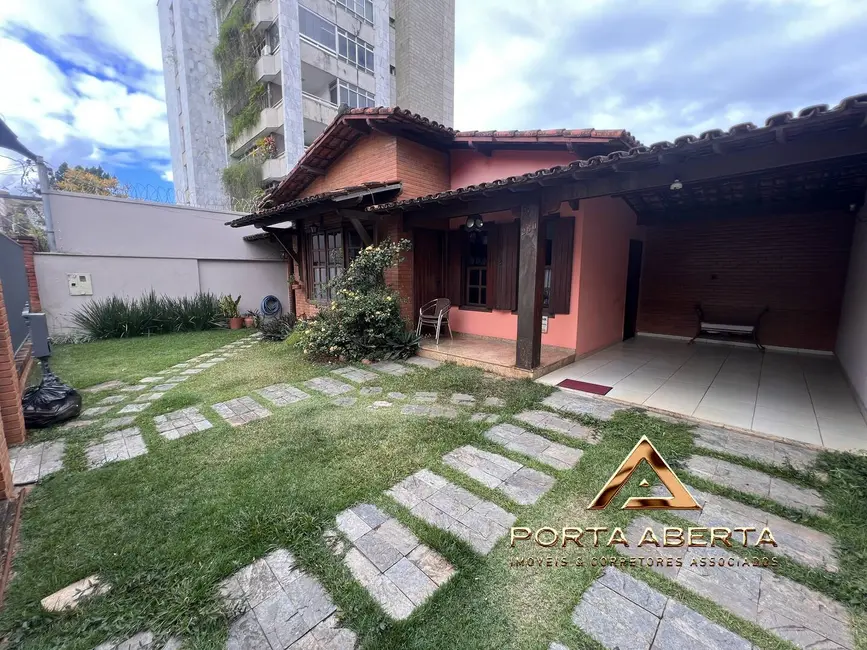 Foto 1 de Casa com 3 quartos à venda, 351m2 em Santa Helena, Coronel Fabriciano - MG
