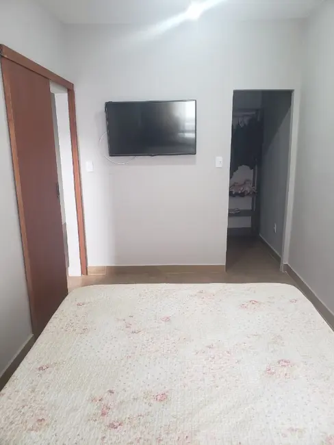 Casa com 3 quartos à venda, 68m2 em Vila Isabel, Rio De Janeiro - RJ - imagem 9 Foto 9 de Casa com 3 quartos à venda, 68m2 em Vila Isabel, Rio De Janeiro - RJ
