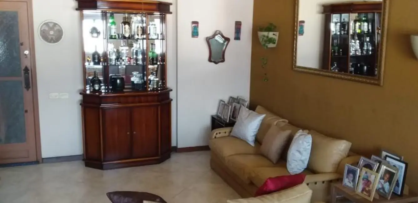 Apartamento com 2 quartos à venda, 84m2 em Vila Isabel, Rio De Janeiro - RJ - imagem 1 Foto 1 de Apartamento com 2 quartos à venda, 84m2 em Vila Isabel, Rio De Janeiro - RJ