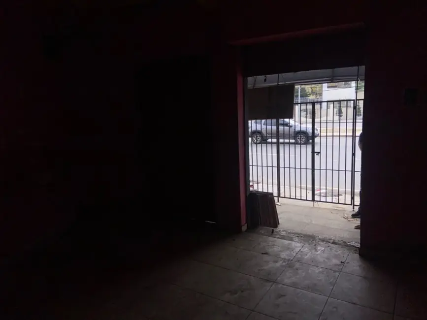 Loja à venda, 180m2 em Del Castilho, Rio De Janeiro - RJ - imagem 9 Foto 9 de Loja à venda, 180m2 em Del Castilho, Rio De Janeiro - RJ