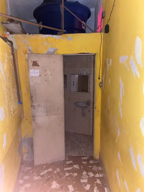 Loja à venda, 180m2 em Del Castilho, Rio De Janeiro - RJ - imagem 7 Foto 7 de Loja à venda, 180m2 em Del Castilho, Rio De Janeiro - RJ