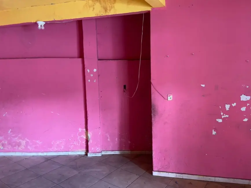 Loja à venda, 180m2 em Del Castilho, Rio De Janeiro - RJ - imagem 5 Foto 5 de Loja à venda, 180m2 em Del Castilho, Rio De Janeiro - RJ