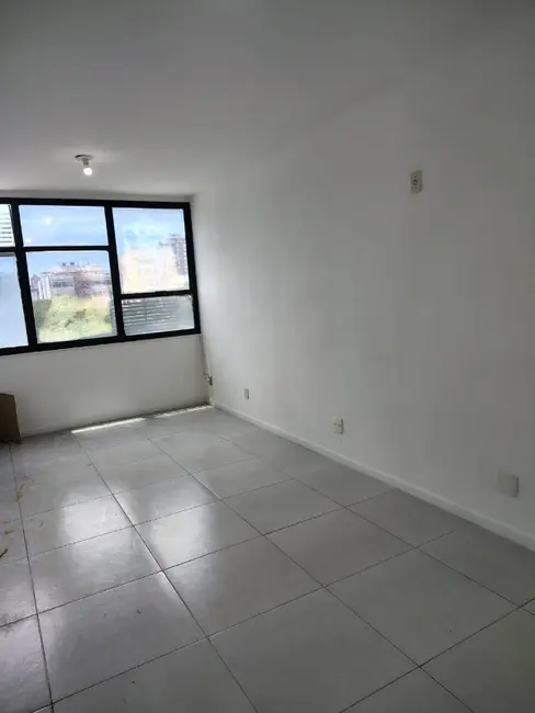 Foto 2 de Sala Comercial para alugar, 32m2 em Vila Isabel, Rio De Janeiro - RJ