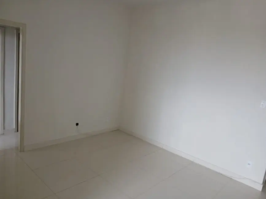 Foto 3 de Apartamento com 2 quartos à venda, 68m2 em Benfica, Rio De Janeiro - RJ