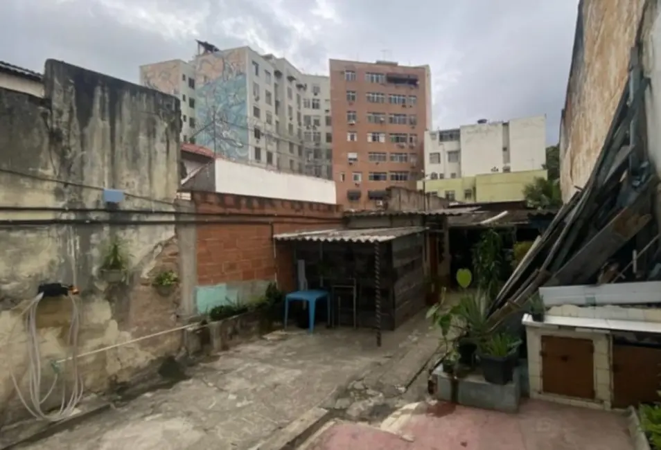 Terreno / Lote à venda, 273m2 em Maracanã, Rio De Janeiro - RJ - imagem 2 Foto 2 de Terreno / Lote à venda, 273m2 em Maracanã, Rio De Janeiro - RJ