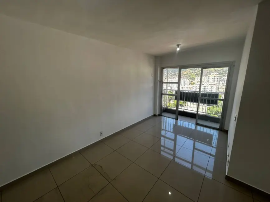 Foto 2 de Apartamento com 3 quartos à venda, 101m2 em Grajaú, Rio De Janeiro - RJ