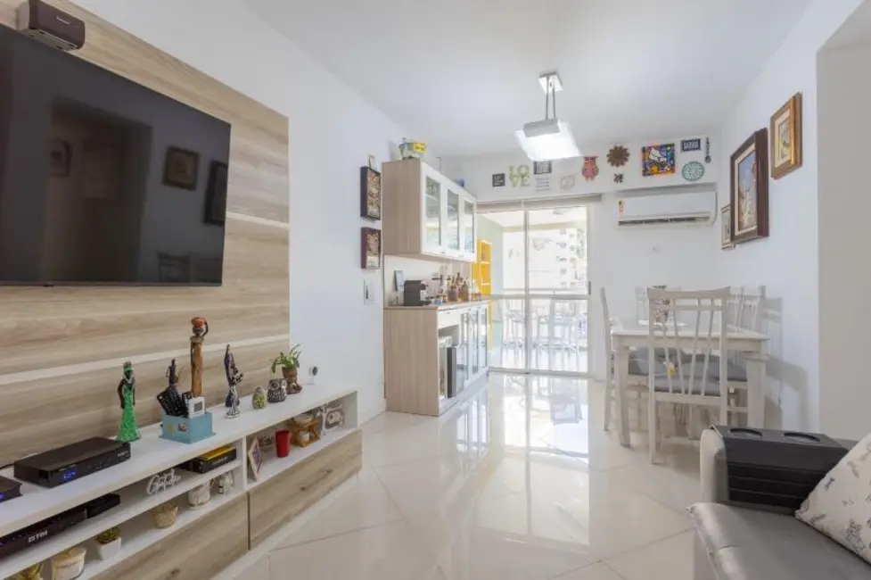 Foto 2 de Apartamento com 3 quartos à venda, 86m2 em Tijuca, Rio De Janeiro - RJ