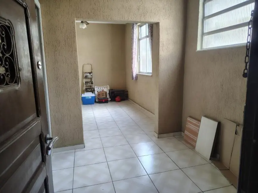 Apartamento com 3 quartos para alugar, 70m2 em Vila Isabel, Rio De Janeiro - RJ - imagem 4 Foto 4 de Apartamento com 3 quartos para alugar, 70m2 em Vila Isabel, Rio De Janeiro - RJ