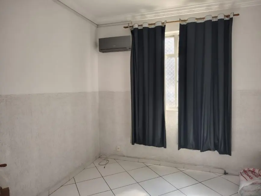 Apartamento com 3 quartos para alugar, 70m2 em Vila Isabel, Rio De Janeiro - RJ - imagem 9 Foto 9 de Apartamento com 3 quartos para alugar, 70m2 em Vila Isabel, Rio De Janeiro - RJ