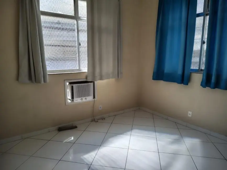 Apartamento com 3 quartos para alugar, 70m2 em Vila Isabel, Rio De Janeiro - RJ - imagem 8 Foto 8 de Apartamento com 3 quartos para alugar, 70m2 em Vila Isabel, Rio De Janeiro - RJ