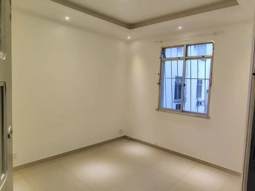 Apartamento com 2 quartos para alugar, 80m2 em Vila Isabel, Rio De Janeiro - RJ - imagem 1 Foto 1 de Apartamento com 2 quartos para alugar, 80m2 em Vila Isabel, Rio De Janeiro - RJ