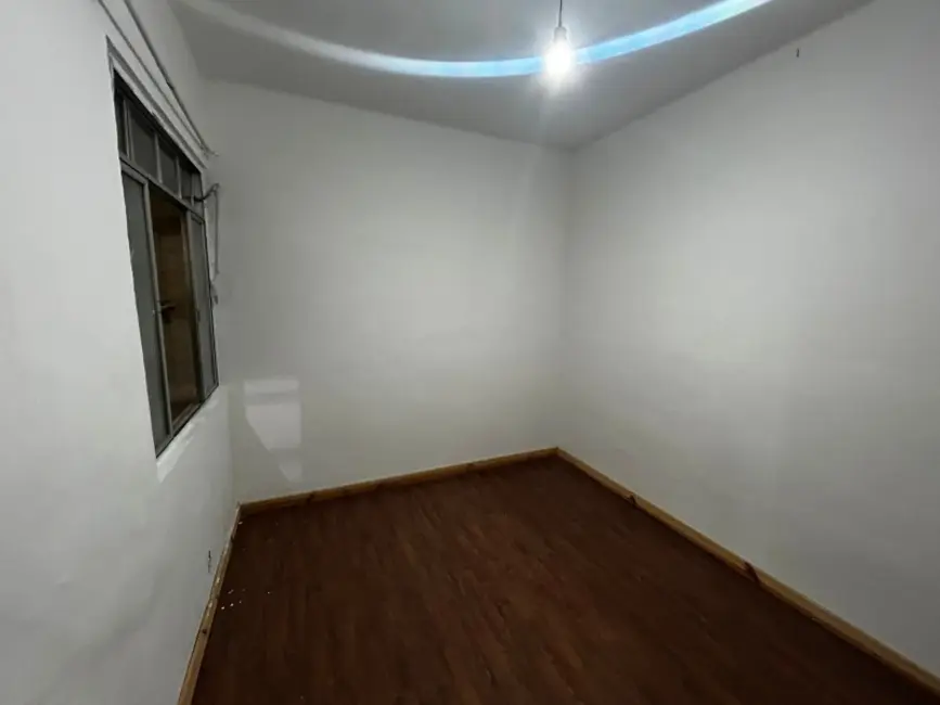 Casa com 2 quartos para alugar, 70m2 em Madureira, Rio De Janeiro - RJ - imagem 9 Foto 9 de Casa com 2 quartos para alugar, 70m2 em Madureira, Rio De Janeiro - RJ