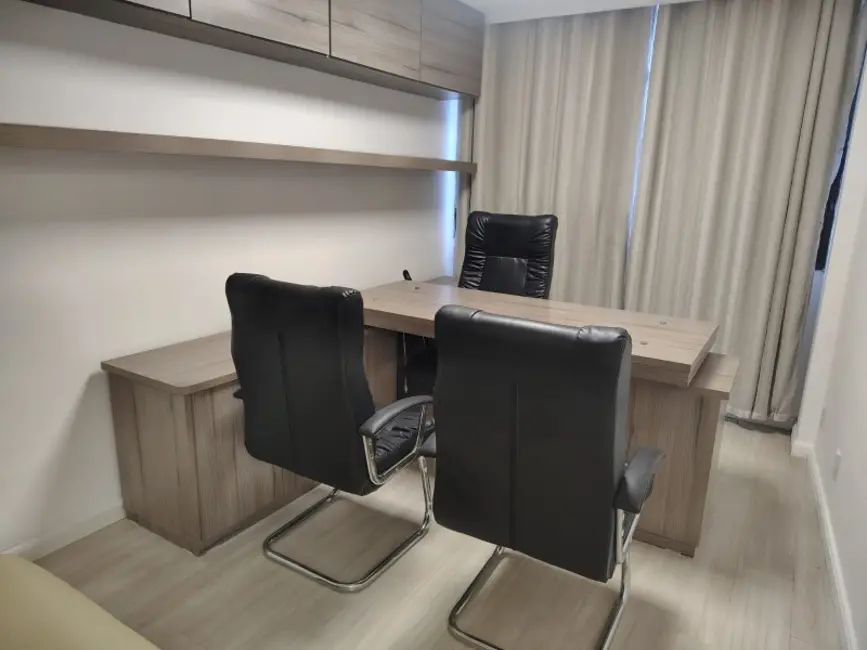 Sala Comercial para alugar, 60m2 em Vila Isabel, Rio De Janeiro - RJ - imagem 1 Foto 1 de Sala Comercial para alugar, 60m2 em Vila Isabel, Rio De Janeiro - RJ