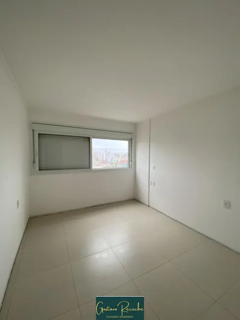 Apartamento com 3 quartos à venda, 107m2 em Centro, Torres - RS - imagem 8 Foto 8 de Apartamento com 3 quartos à venda, 107m2 em Centro, Torres - RS