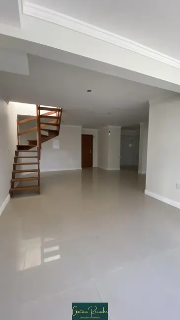 Cobertura com 3 quartos à venda, 176m2 em Centro, Torres - RS - imagem 3 Foto 3 de Cobertura com 3 quartos à venda, 176m2 em Centro, Torres - RS