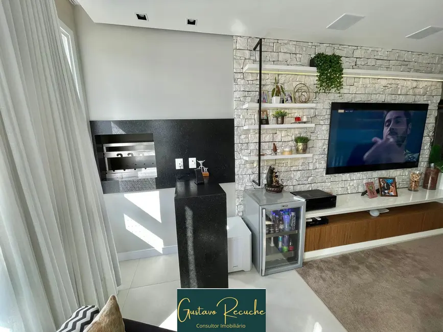 Apartamento com 2 quartos à venda, 84m2 em Centro, Torres - RS - imagem 3 Foto 3 de Apartamento com 2 quartos à venda, 84m2 em Centro, Torres - RS