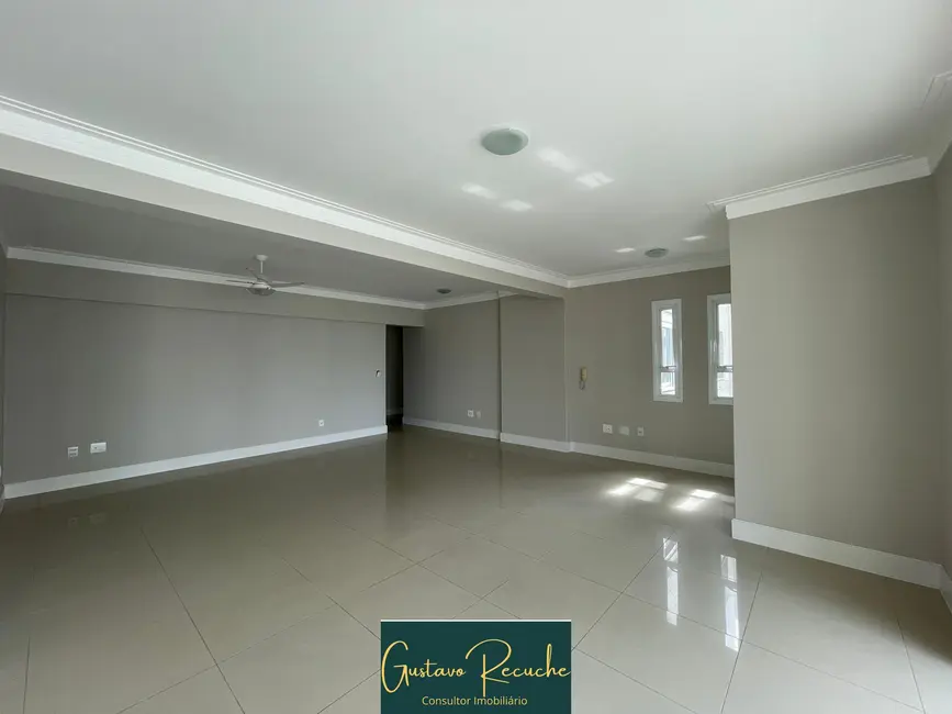 Apartamento com 4 quartos à venda, 249m2 em Torres - RS - imagem 3 Foto 3 de Apartamento com 4 quartos à venda, 249m2 em Torres - RS