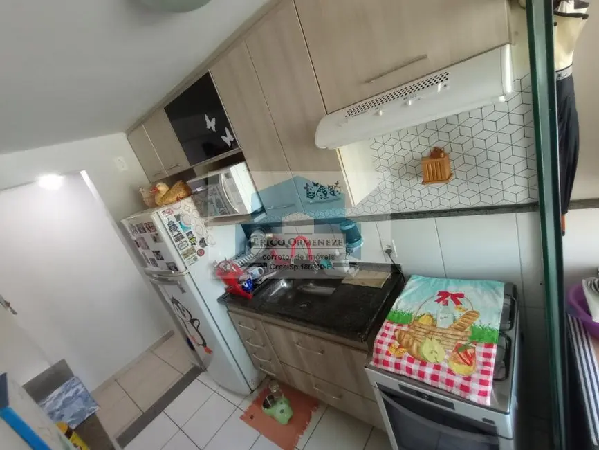 Foto 5 de Apartamento com 3 quartos à venda, 59m2 em Parque São Vicente, Maua - SP