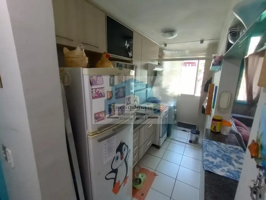 Foto 4 de Apartamento com 3 quartos à venda, 59m2 em Parque São Vicente, Maua - SP