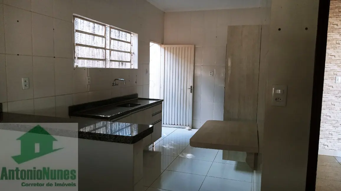 Foto 2 de Casa com 3 quartos à venda, 145m2 em Morada Nobre, Barreiras - BA