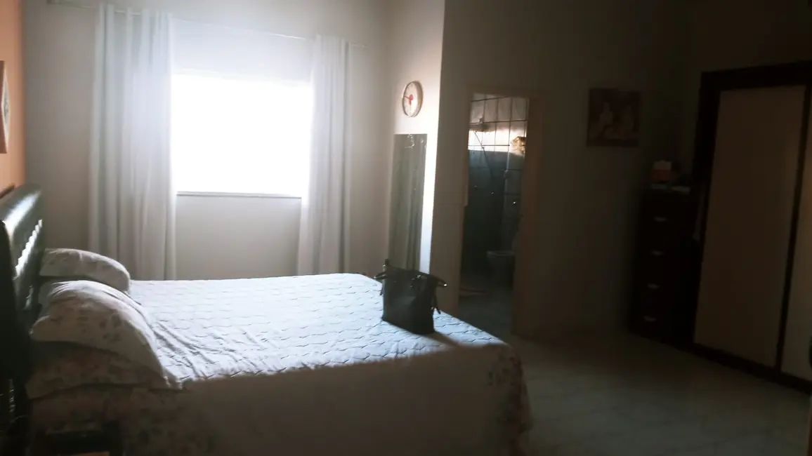 Casa com 6 quartos à venda, 495m2 em Centro, Barreiras - BA - imagem 8 Foto 8 de Casa com 6 quartos à venda, 495m2 em Centro, Barreiras - BA