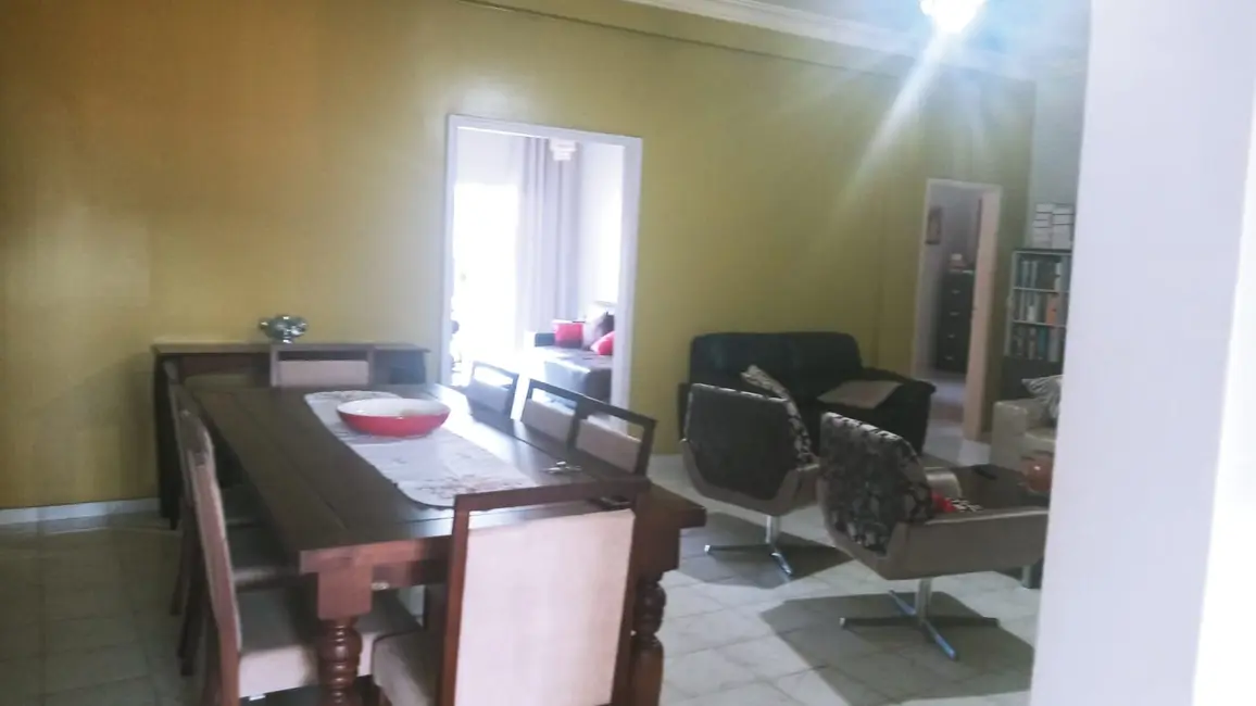 Casa com 6 quartos à venda, 495m2 em Centro, Barreiras - BA - imagem 3 Foto 3 de Casa com 6 quartos à venda, 495m2 em Centro, Barreiras - BA