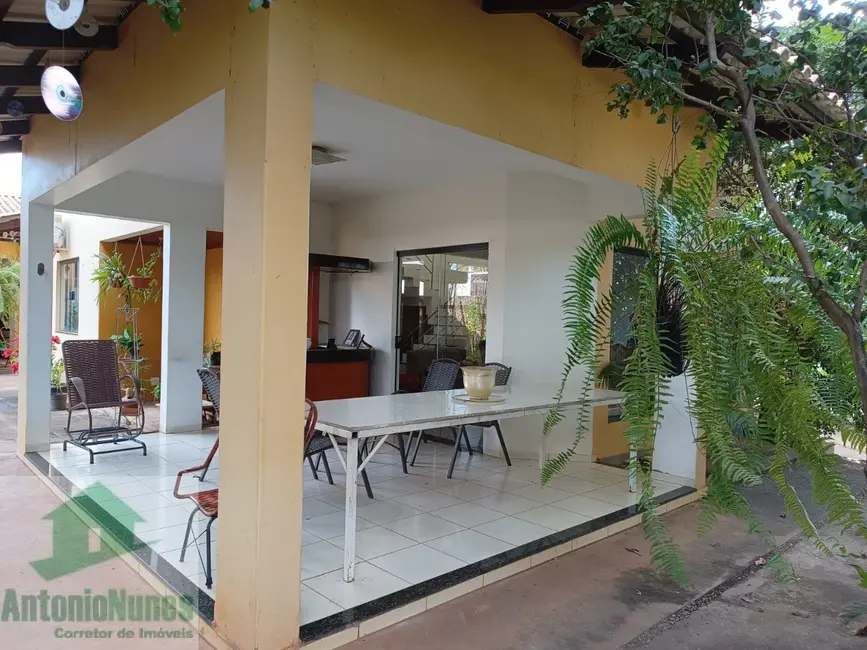 Foto 1 de Casa com 4 quartos à venda, 250m2 em São Miguel, Barreiras - BA