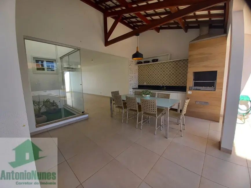 Casa com 4 quartos à venda, 314m2 em Renato Gonçalves, Barreiras - BA - imagem 9 Foto 9 de Casa com 4 quartos à venda, 314m2 em Renato Gonçalves, Barreiras - BA