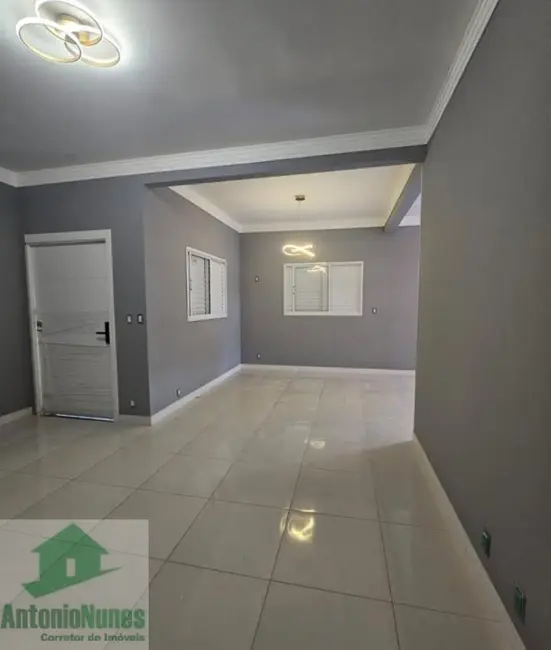 Casa com 3 quartos à venda, 250m2 em Barreiras - BA - imagem 5 Foto 5 de Casa com 3 quartos à venda, 250m2 em Barreiras - BA