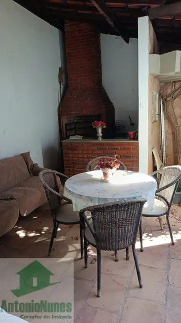 Casa com 4 quartos à venda, 280m2 em Centro, Barreiras - BA - imagem 9 Foto 9 de Casa com 4 quartos à venda, 280m2 em Centro, Barreiras - BA