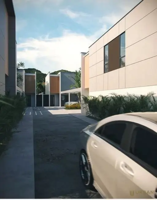 Sobrado com 3 quartos à venda, 136m2 em Ressacada, Itajai - SC - imagem 4 Foto 4 de Sobrado com 3 quartos à venda, 136m2 em Ressacada, Itajai - SC