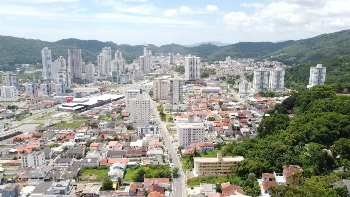 Apartamento com 2 quartos à venda, 77m2 em Centro, Itajai - SC - imagem 6 Foto 6 de Apartamento com 2 quartos à venda, 77m2 em Centro, Itajai - SC