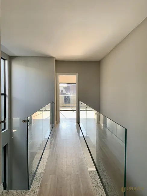 Sobrado com 3 quartos à venda, 150m2 em Centro, Itajai - SC - imagem 8 Foto 8 de Sobrado com 3 quartos à venda, 150m2 em Centro, Itajai - SC