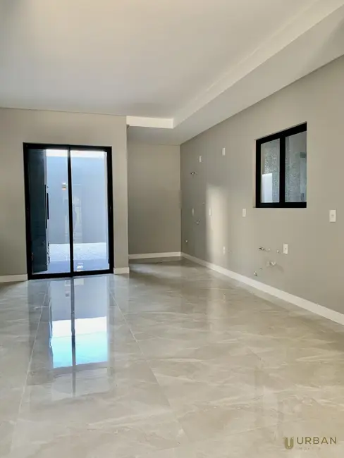 Sobrado com 3 quartos à venda, 150m2 em Centro, Itajai - SC - imagem 3 Foto 3 de Sobrado com 3 quartos à venda, 150m2 em Centro, Itajai - SC