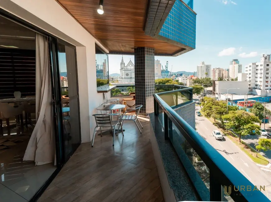 Foto 2 de Apartamento com 4 quartos à venda, 280m2 em Centro, Itajai - SC