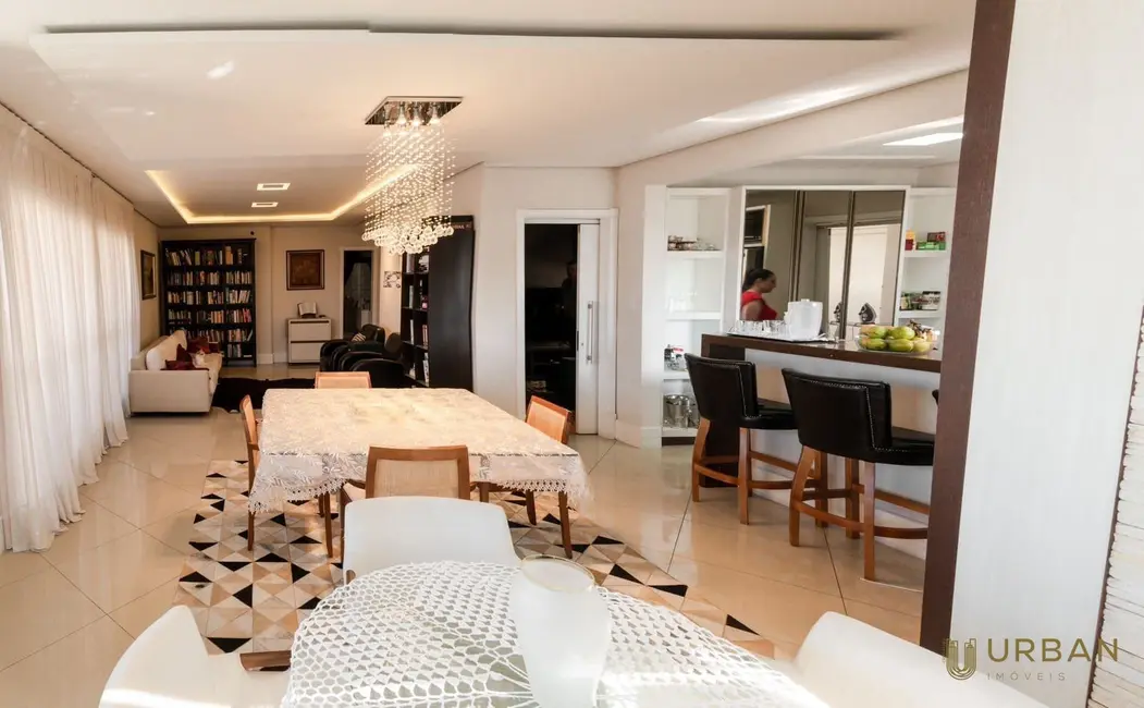 Foto 4 de Apartamento com 4 quartos à venda, 280m2 em Centro, Itajai - SC