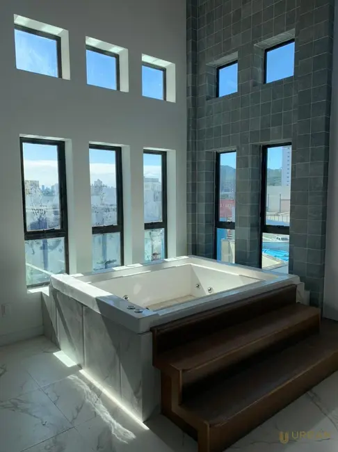 Casa de Condomínio com 3 quartos à venda, 360m2 em Ressacada, Itajai - SC - imagem 6 Foto 6 de Casa de Condomínio com 3 quartos à venda, 360m2 em Ressacada, Itajai - SC