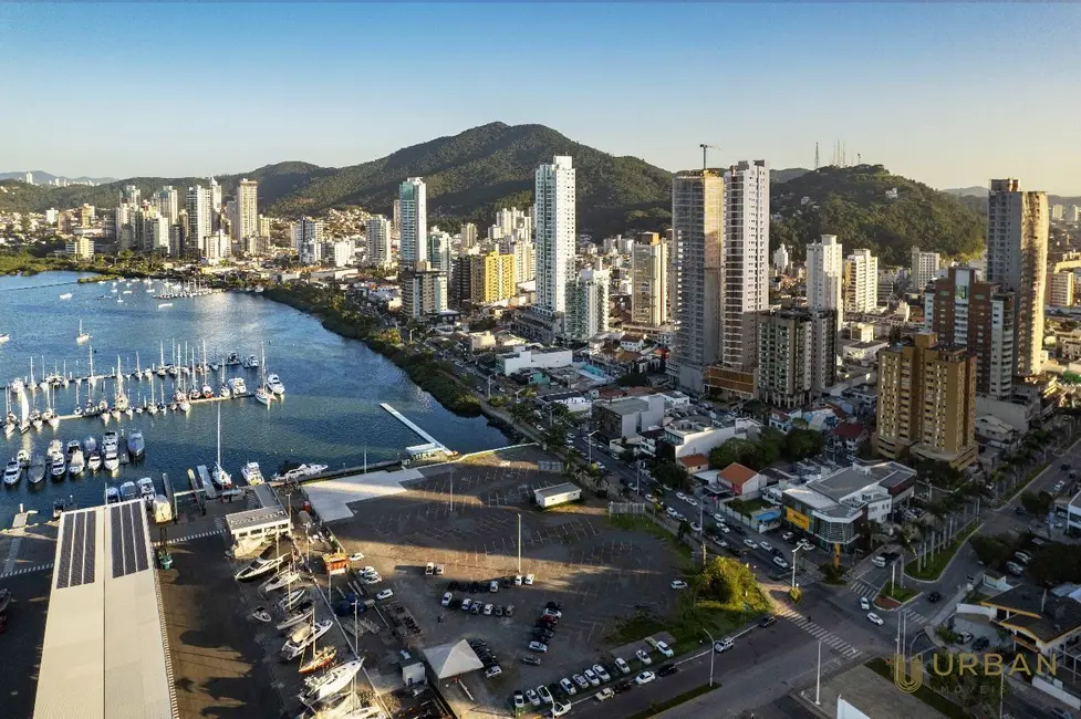 Foto 5 de Apartamento com 3 quartos à venda, 175m2 em Fazenda, Itajai - SC