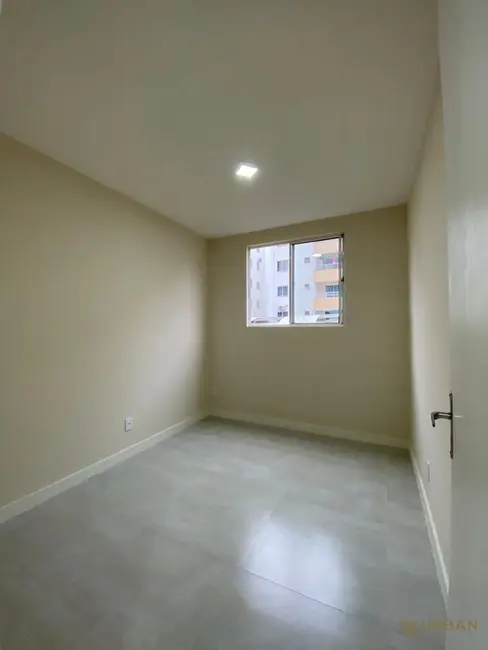 Foto 6 de Apartamento com 2 quartos à venda, 55m2 em Espinheiros, Itajai - SC