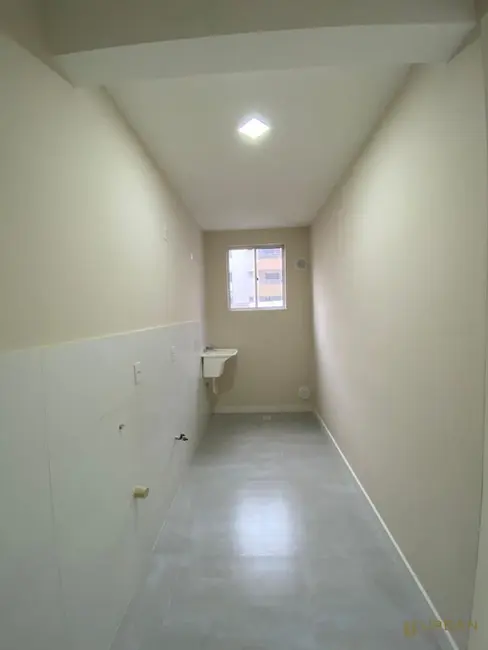 Foto 5 de Apartamento com 2 quartos à venda, 55m2 em Espinheiros, Itajai - SC
