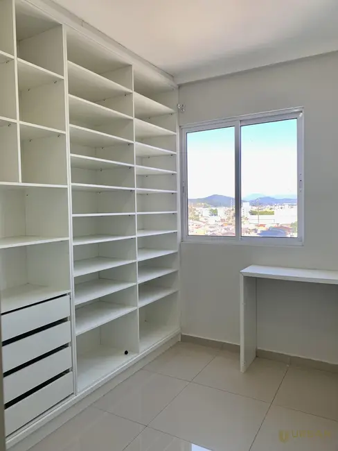 Apartamento com 2 quartos à venda, 53m2 em São Vicente, Itajai - SC - imagem 9 Foto 9 de Apartamento com 2 quartos à venda, 53m2 em São Vicente, Itajai - SC
