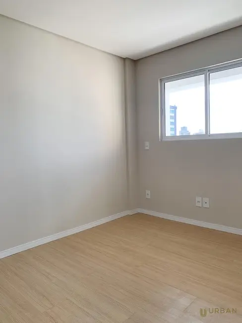 Apartamento com 2 quartos à venda, 63m2 em Vila Operária, Itajai - SC - imagem 4 Foto 4 de Apartamento com 2 quartos à venda, 63m2 em Vila Operária, Itajai - SC