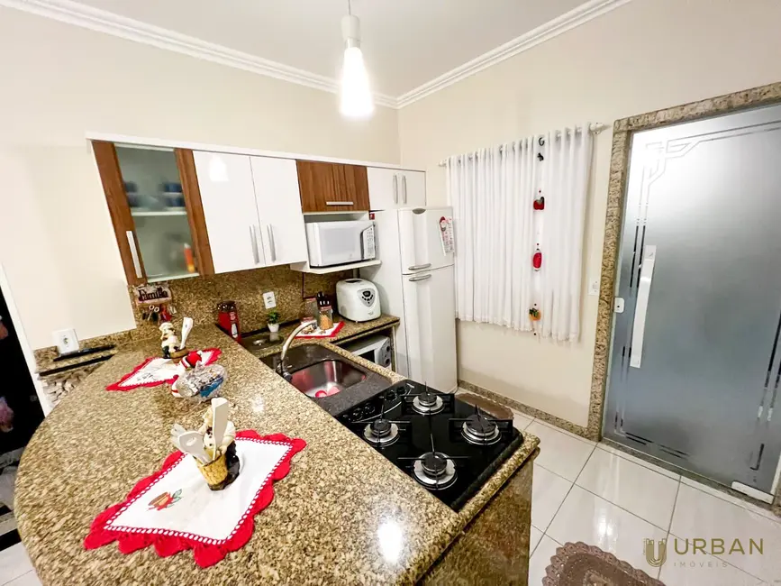 Sobrado com 3 quartos à venda, 114m2 em Murta, Itajai - SC - imagem 6 Foto 6 de Sobrado com 3 quartos à venda, 114m2 em Murta, Itajai - SC