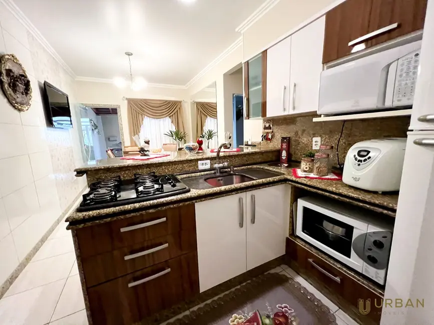 Sobrado com 3 quartos à venda, 114m2 em Murta, Itajai - SC - imagem 5 Foto 5 de Sobrado com 3 quartos à venda, 114m2 em Murta, Itajai - SC