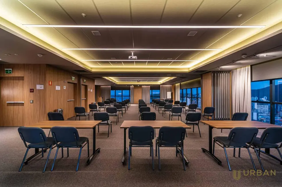 Foto 9 de Loja com 1 quarto para alugar, 124m2 em Centro, Itajai - SC