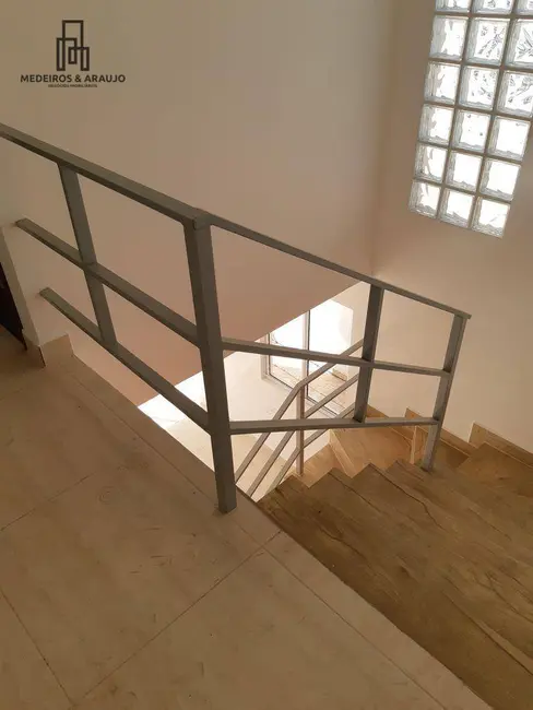 Sobrado com 2 quartos à venda, 150m2 em Chácara Real (Caucaia do Alto), Cotia - SP - imagem 9 Foto 9 de Sobrado com 2 quartos à venda, 150m2 em Chácara Real (Caucaia do Alto), Cotia - SP