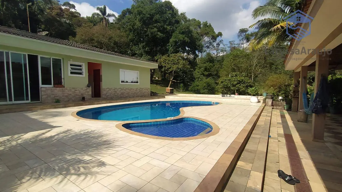 Foto 1 de Chácara com 2 quartos à venda, 12000m2 em Jardim São Luiz (Caucaia do Alto), Cotia - SP