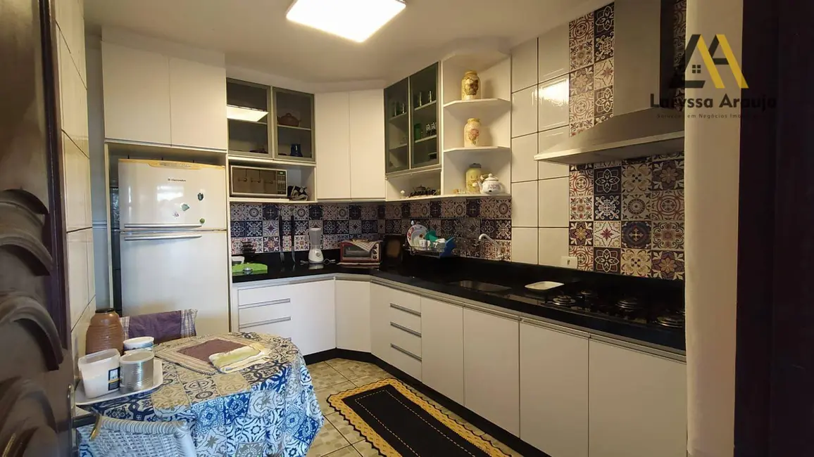 Foto 3 de Casa com 3 quartos à venda, 180m2 em Água Espraiada (Caucaia do Alto), Cotia - SP