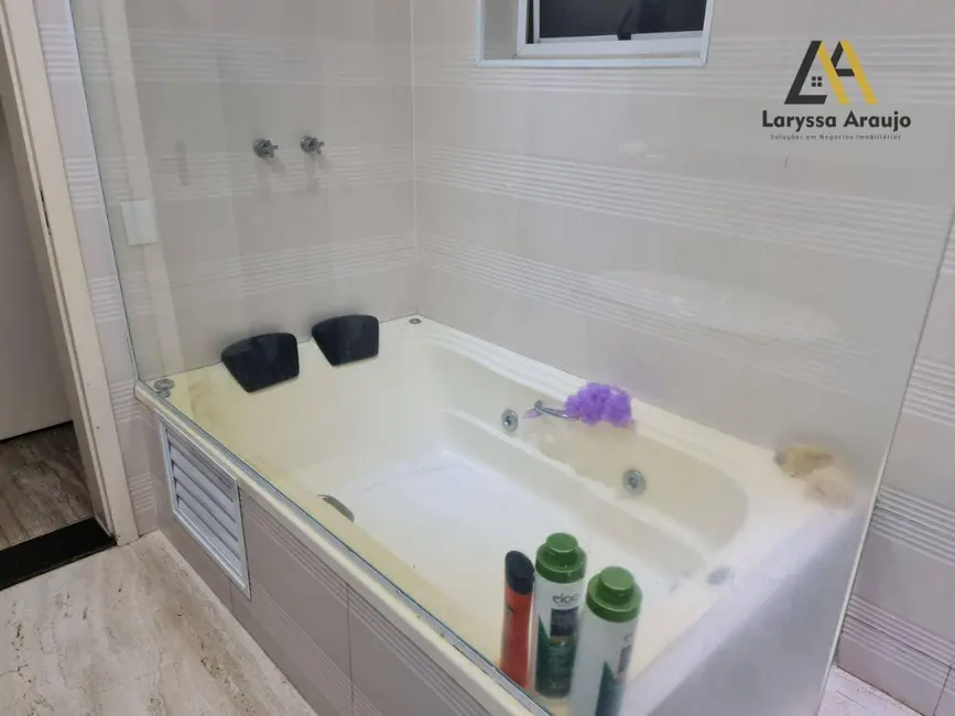 Casa com 3 quartos à venda, 1000m2 em Granja Caiapiá, Cotia - SP - imagem 5 Foto 5 de Casa com 3 quartos à venda, 1000m2 em Granja Caiapiá, Cotia - SP