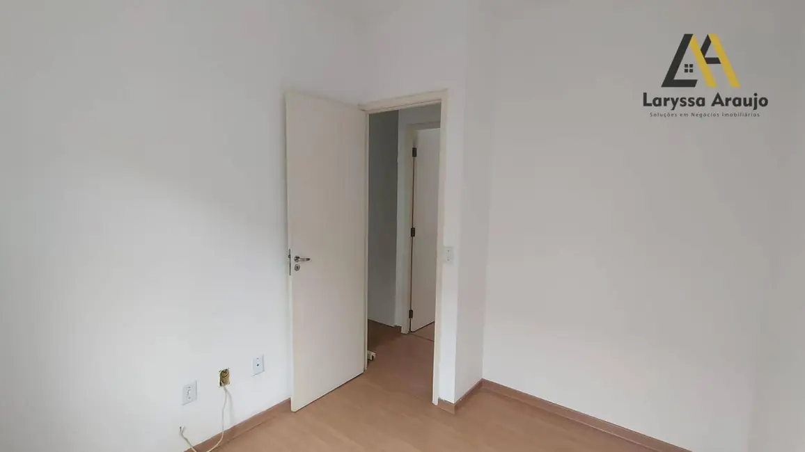 Foto 2 de Sobrado com 2 quartos à venda, 80m2 em Água Espraiada (Caucaia do Alto), Cotia - SP